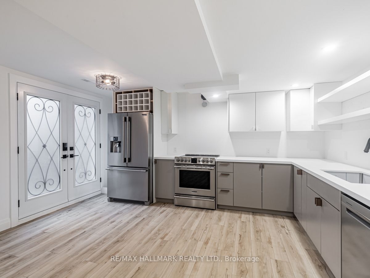 Lower-26 Amanda Avenue, Whitby, ON, L1M 1K4 - 3