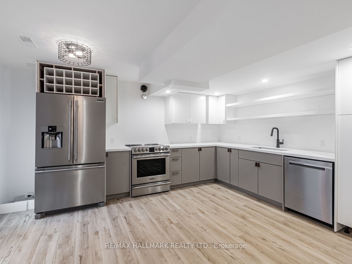 Lower-26 Amanda Avenue, Whitby, ON, L1M 1K4 - 4