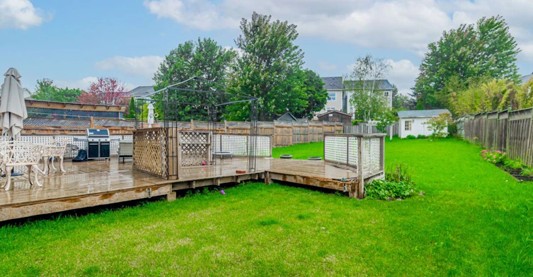 Lower-26 Amanda Avenue, Whitby, ON, L1M 1K4 - 24