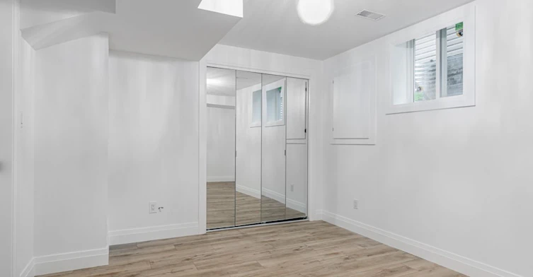 Lower-26 Amanda Avenue, Whitby, ON, L1M 1K4 - 19