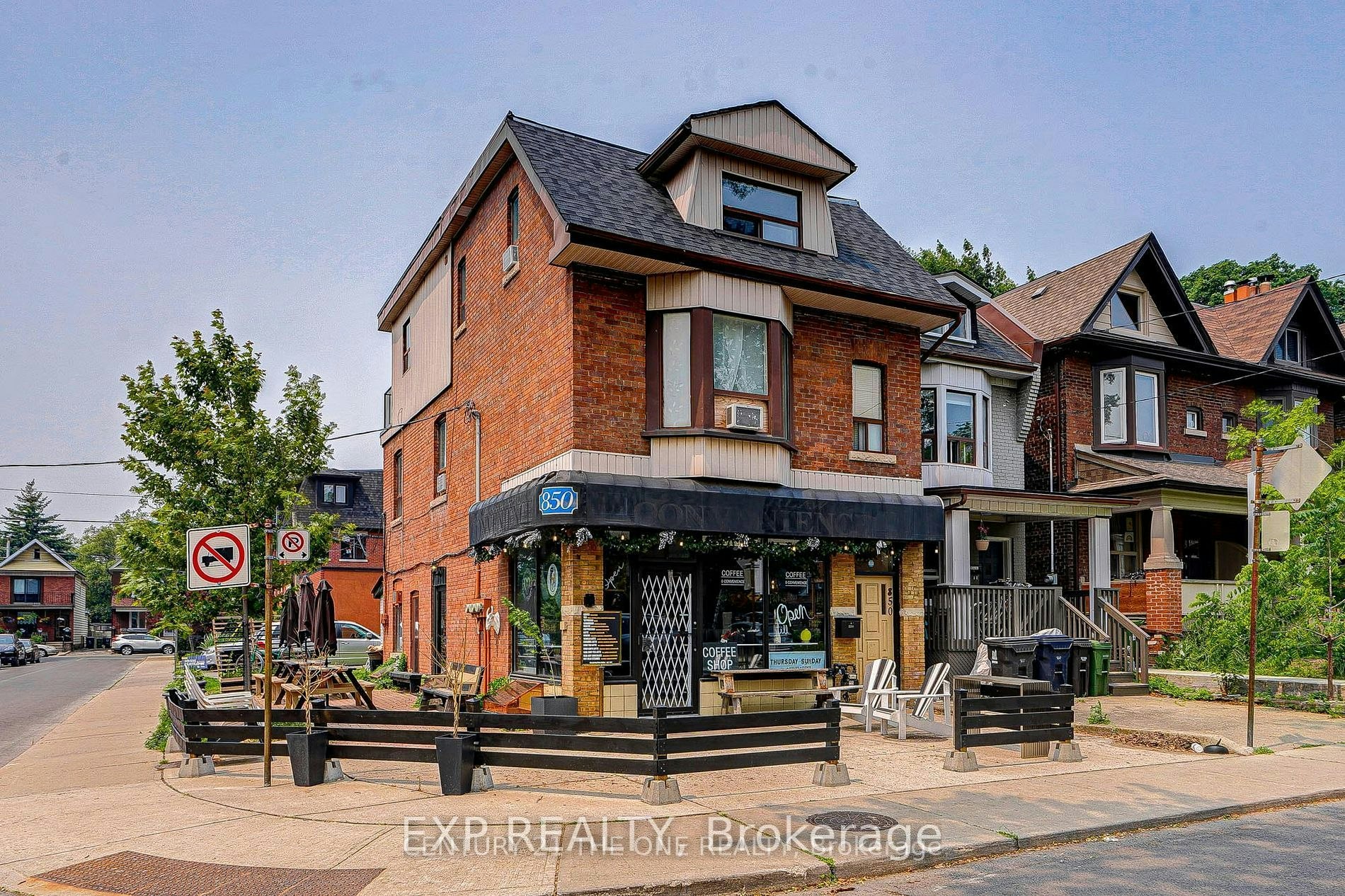 Basement-850 Carlaw Avenue, Toronto, ON, M4K 3L3 - 2