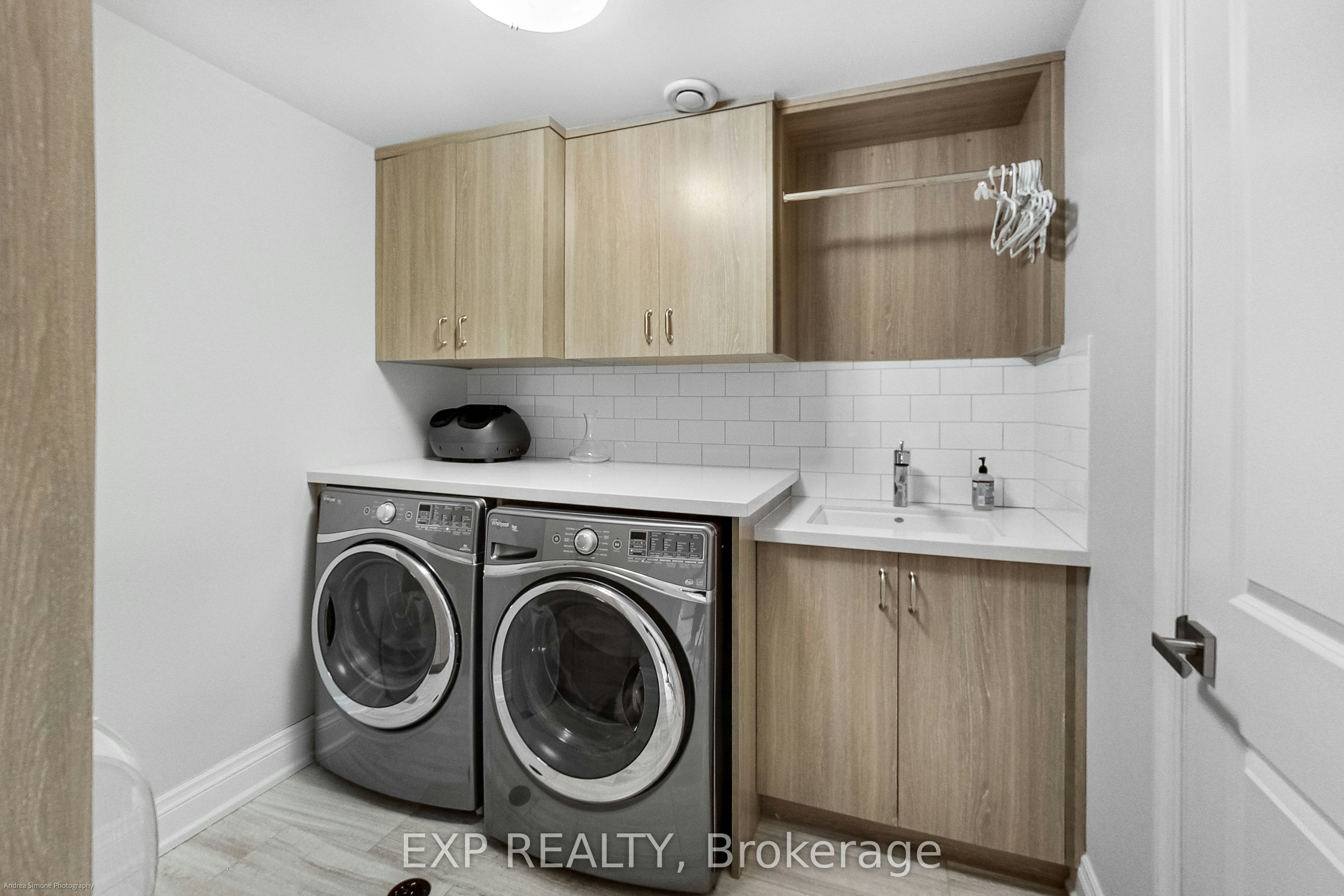64 West Avenue, Toronto, ON, M4M 2L8 - 28