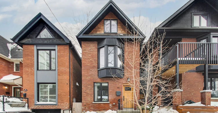 64 West Avenue, Toronto, ON, M4M 2L8 - 2