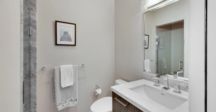64 West Avenue, Toronto, ON, M4M 2L8 - 25