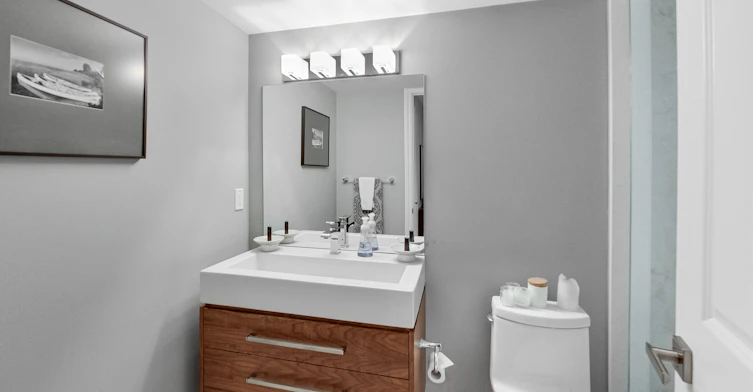 64 West Avenue, Toronto, ON, M4M 2L8 - 26