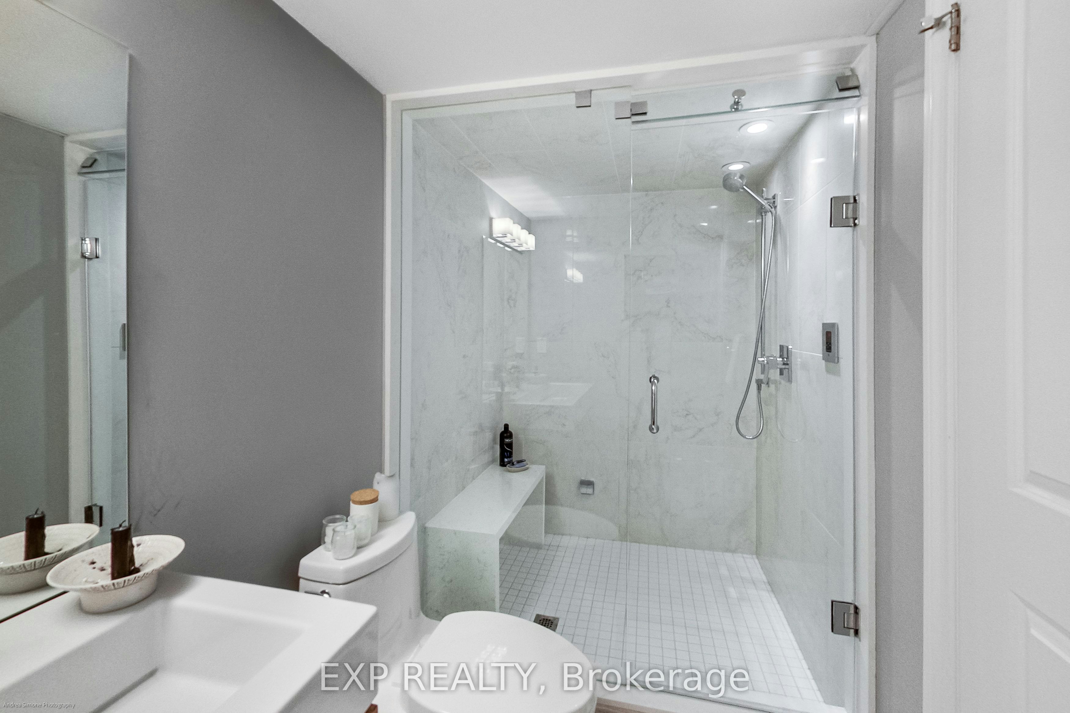 64 West Avenue, Toronto, ON, M4M 2L8 - 27