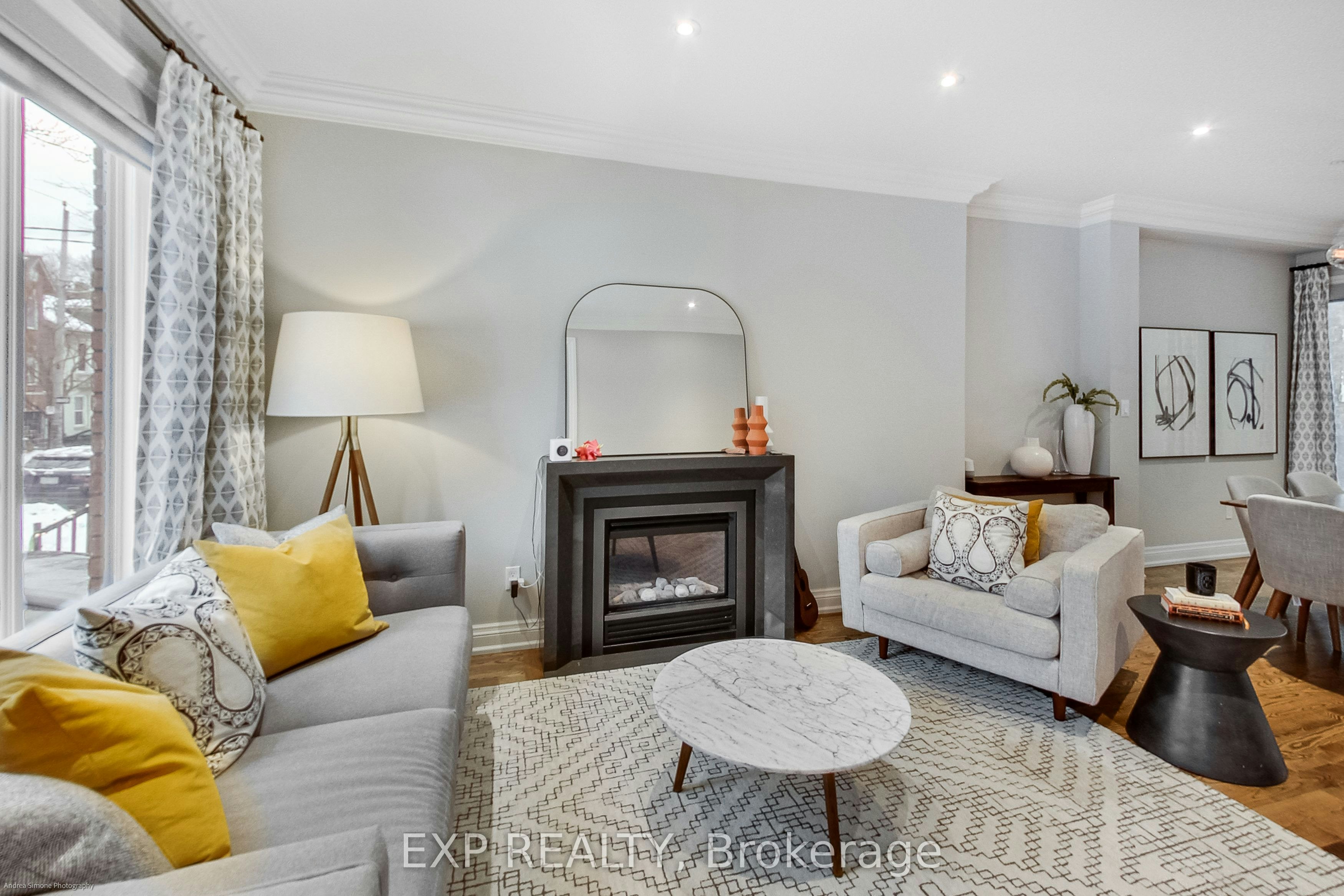 64 West Avenue, Toronto, ON, M4M 2L8 - 4