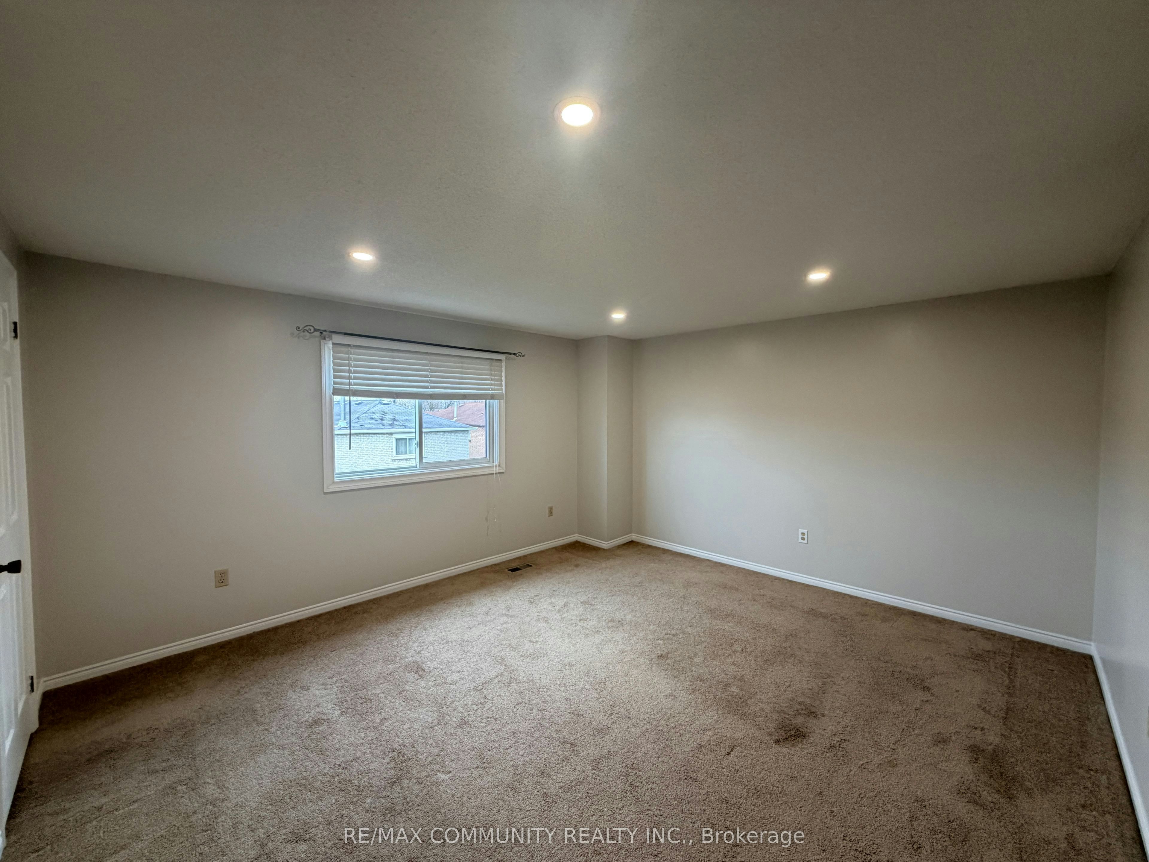 Main-65 Hewitt Crescent, Ajax, ON, L1S 7A6 - 15