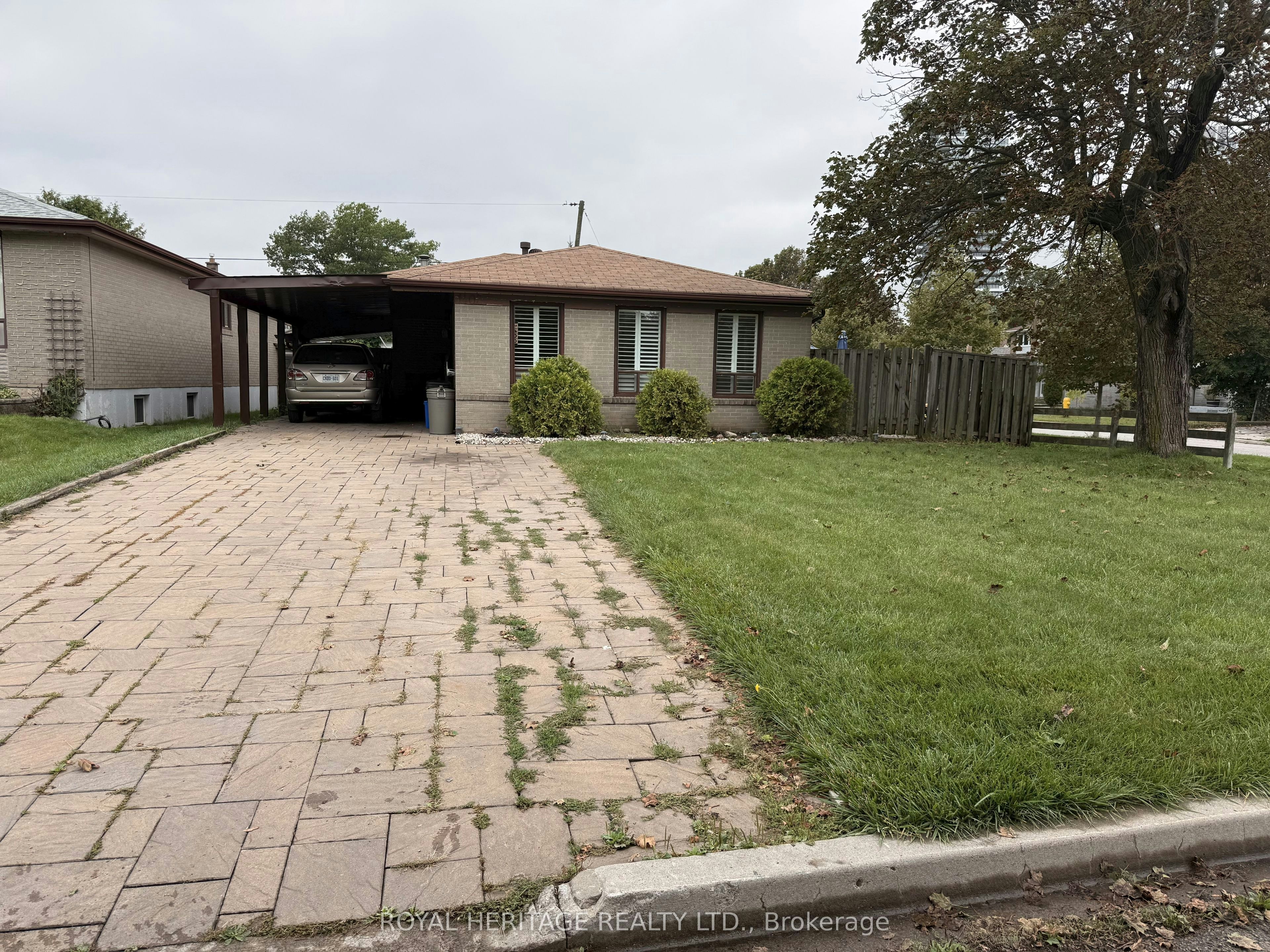 1402 Fordon Avenue, Pickering, ON, L1W 1J9