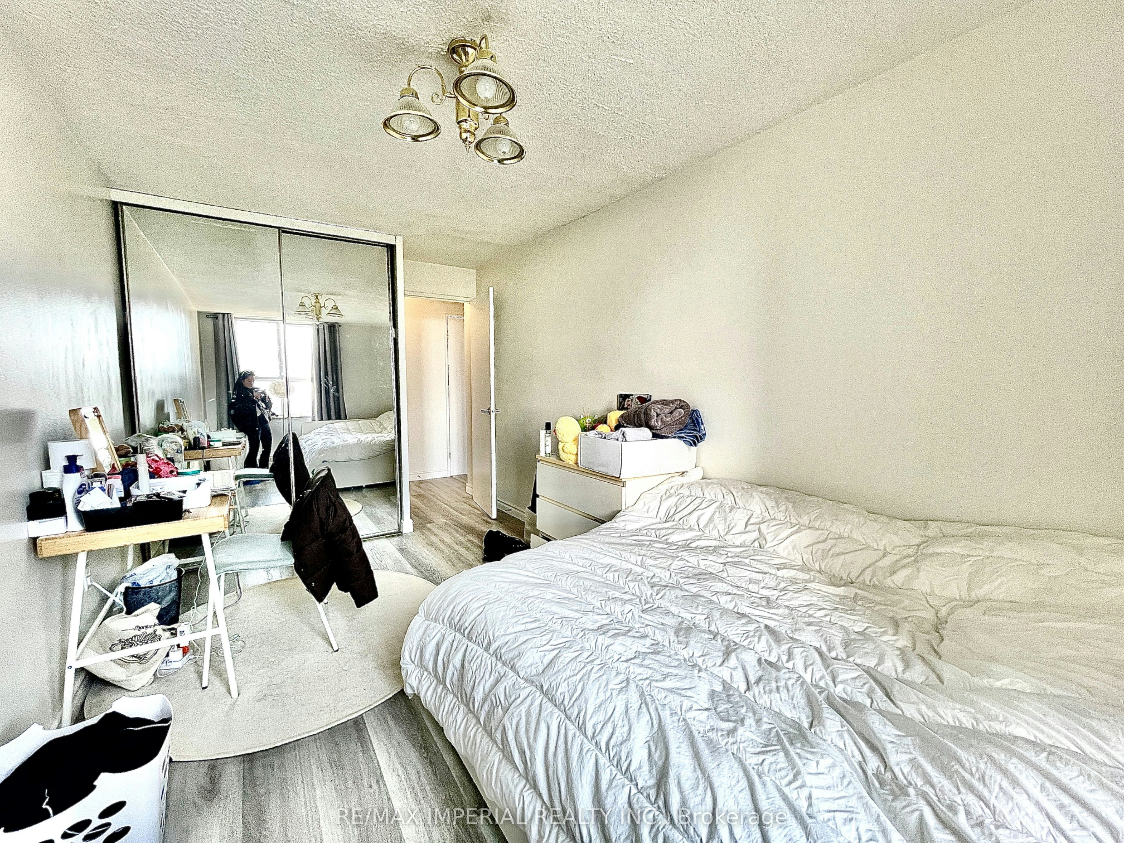 1807-270 Palmdale Drive, Toronto, ON, M1T 3N8 - 12