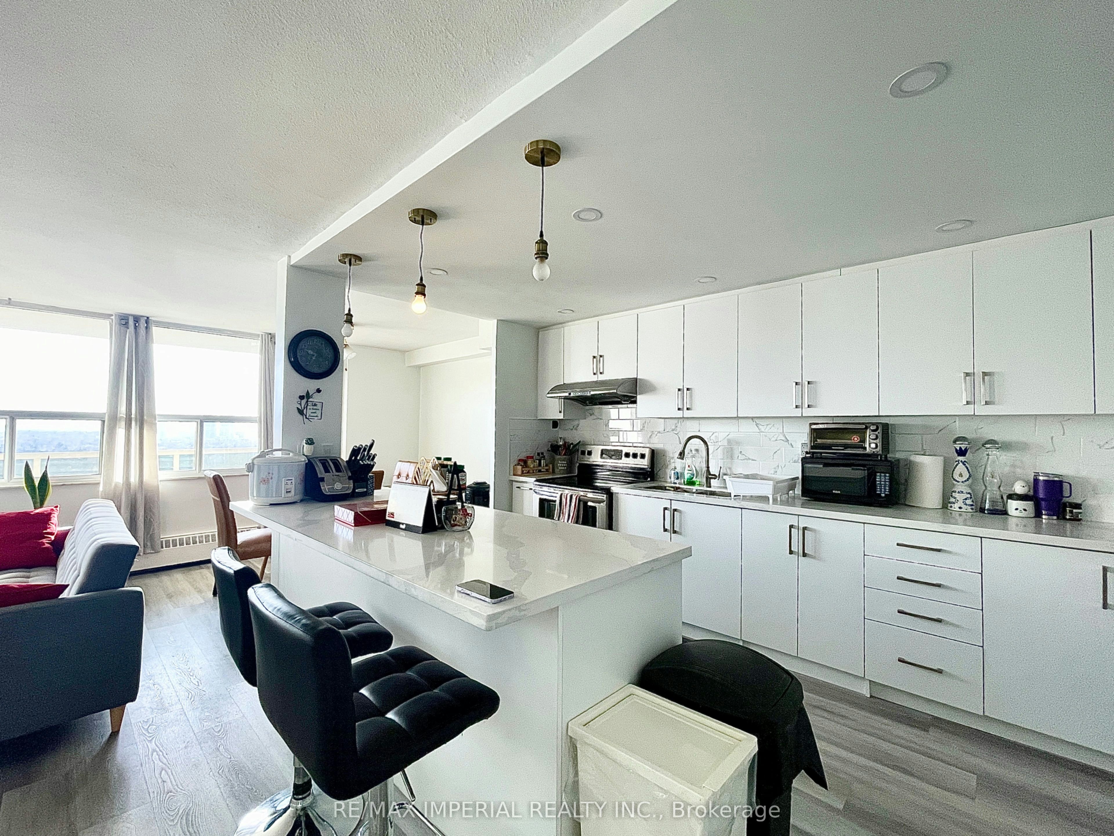 1807-270 Palmdale Drive, Toronto, ON, M1T 3N8 - 2