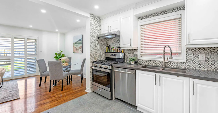 UPPER-42 Fieldnest Crescent, Whitby, ON, L1R 1Z6 - 9