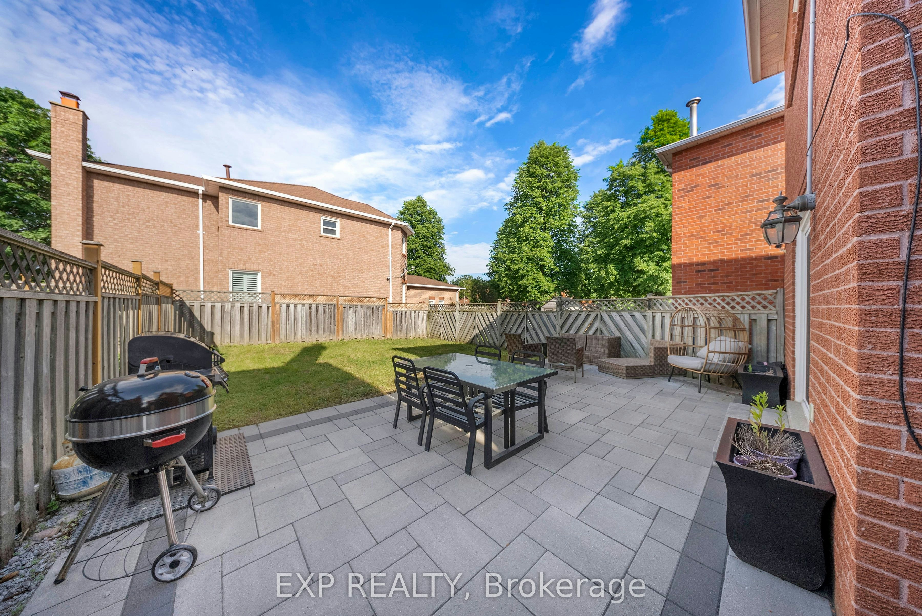 UPPER-42 Fieldnest Crescent, Whitby, ON, L1R 1Z6 - 31