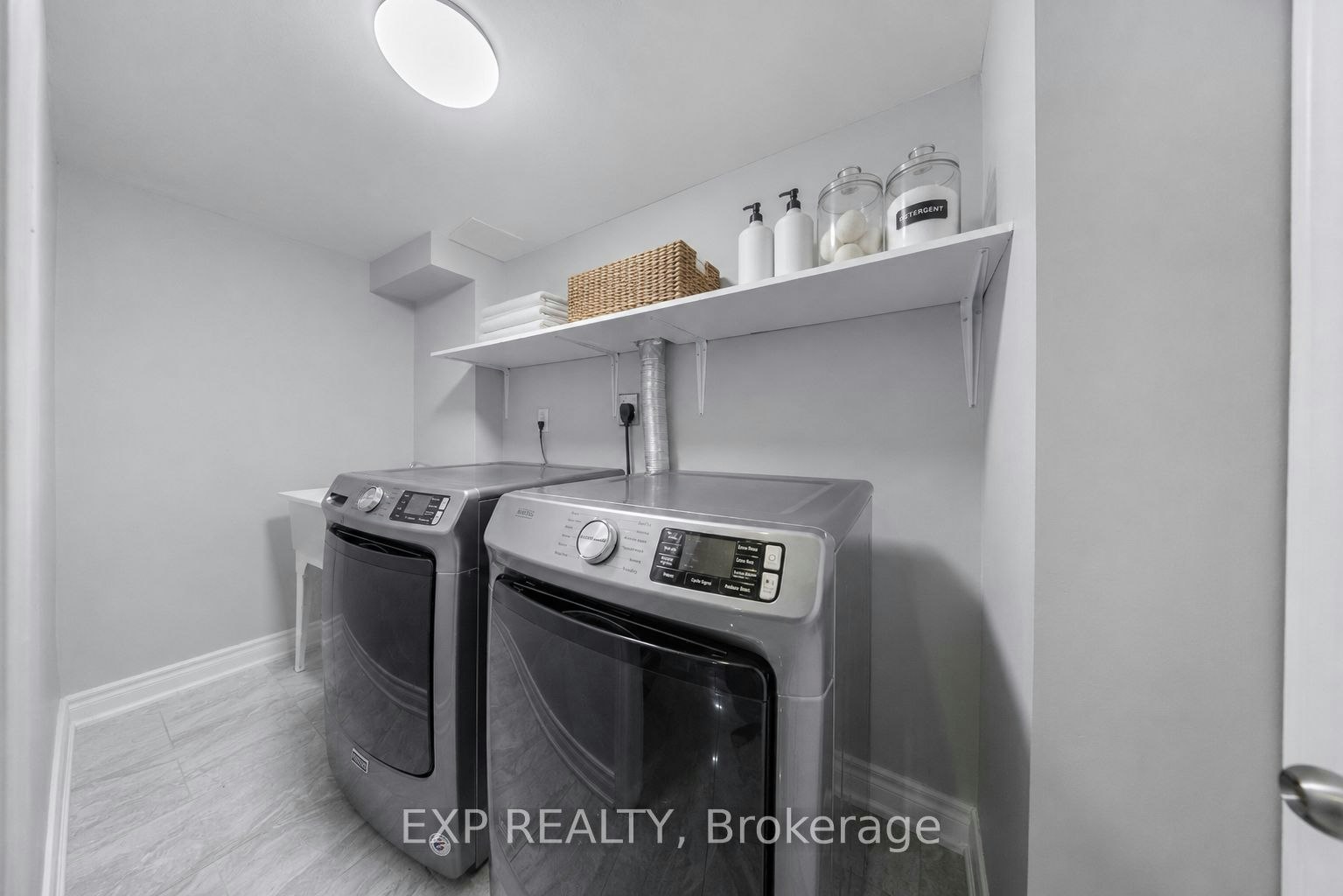 UPPER-42 Fieldnest Crescent, Whitby, ON, L1R 1Z6 - 30