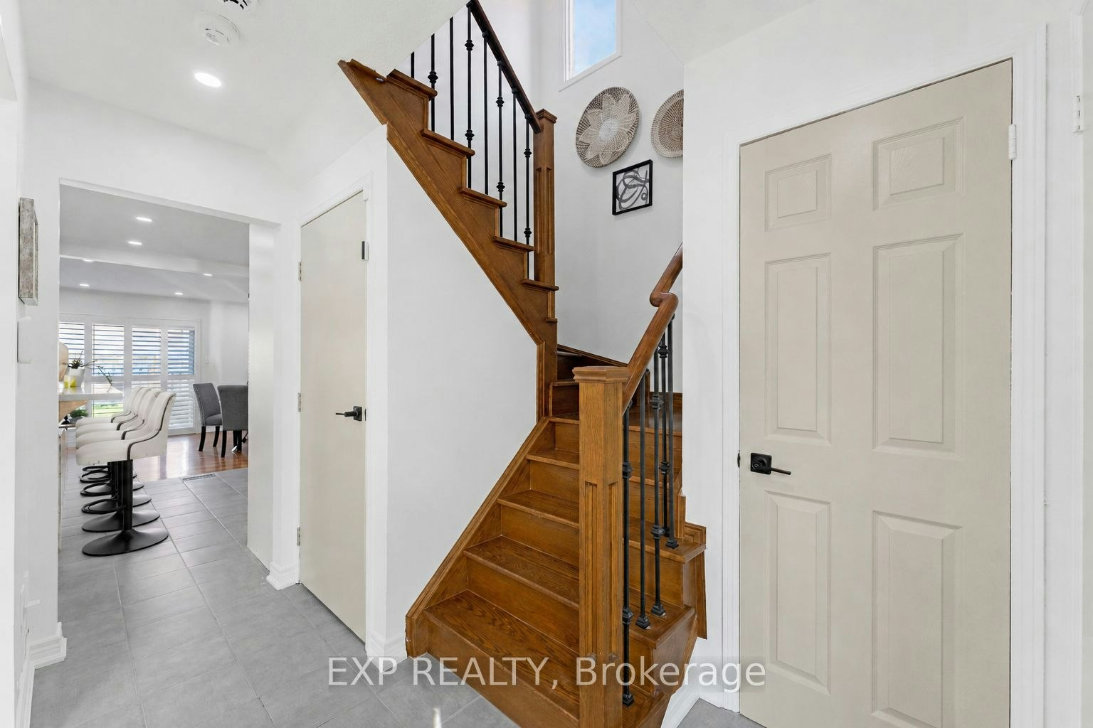 UPPER-42 Fieldnest Crescent, Whitby, ON, L1R 1Z6 - 10