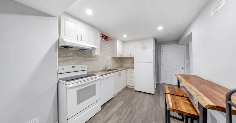 UPPER-42 Fieldnest Crescent, Whitby, ON, L1R 1Z6 - 27