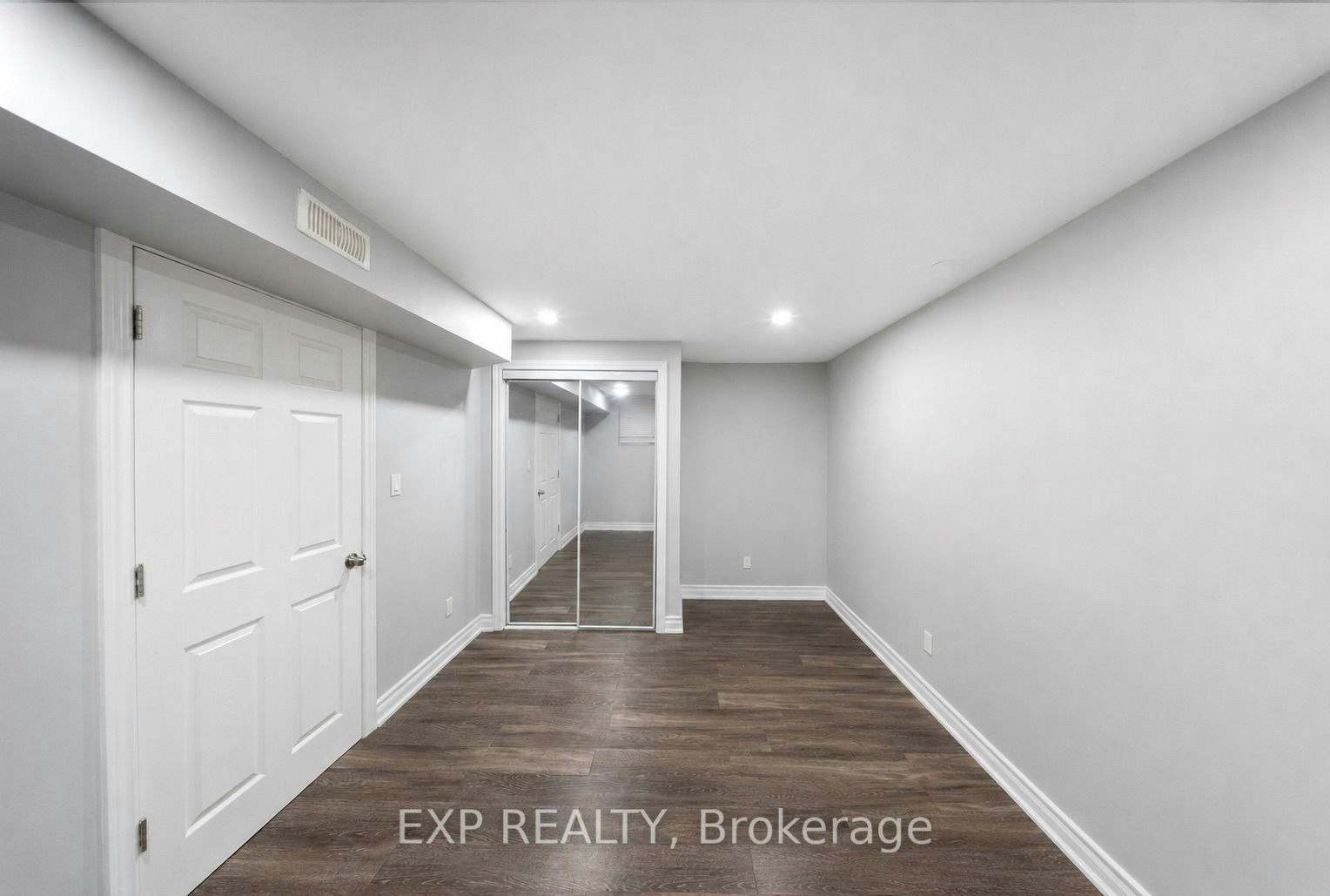 UPPER-42 Fieldnest Crescent, Whitby, ON, L1R 1Z6 - 28