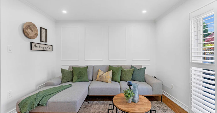 UPPER-42 Fieldnest Crescent, Whitby, ON, L1R 1Z6