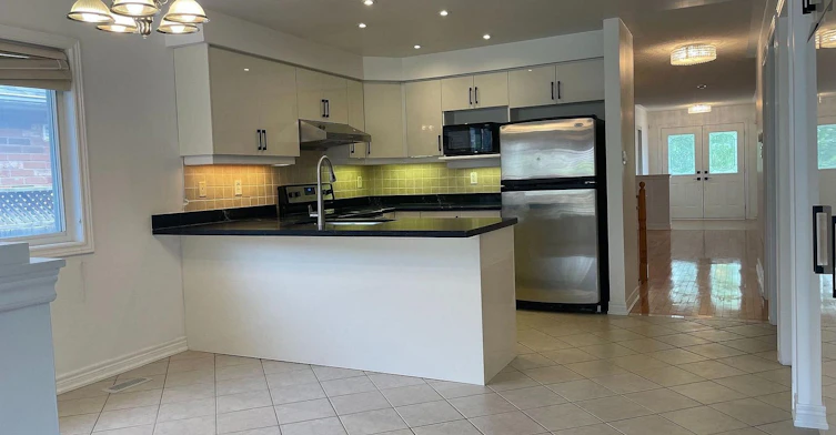 29 Pardon Ave Avenue, Whitby, ON, L1P 1V1 - 8