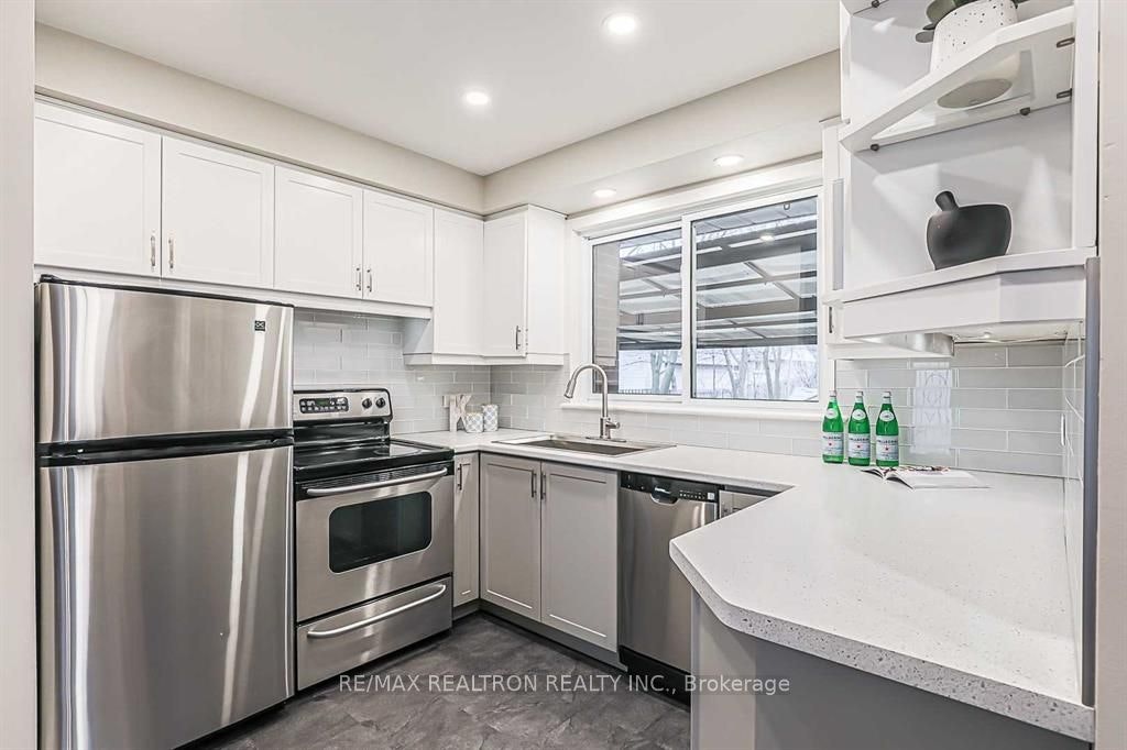 917 Henry Street, Whitby, ON, L1N 5E6 - 12