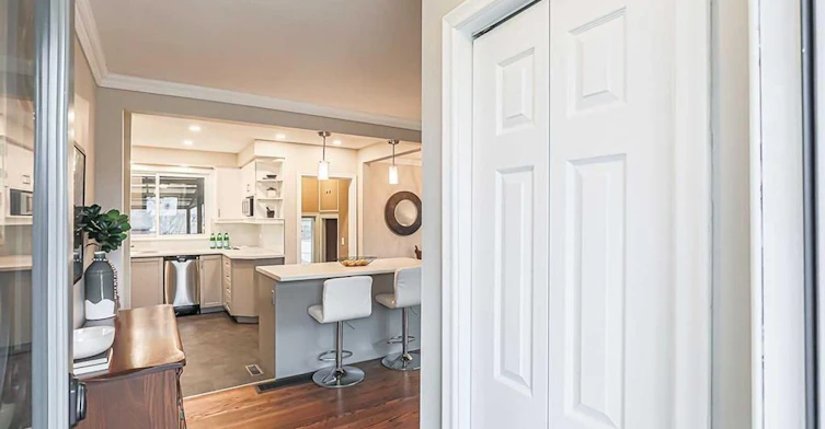 917 Henry Street, Whitby, ON, L1N 5E6 - 2
