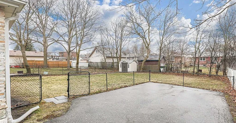 917 Henry Street, Whitby, ON, L1N 5E6 - 25