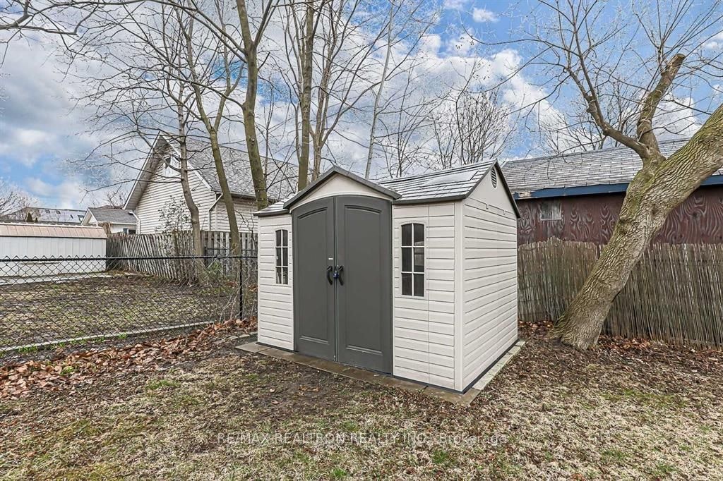 917 Henry Street, Whitby, ON, L1N 5E6 - 30