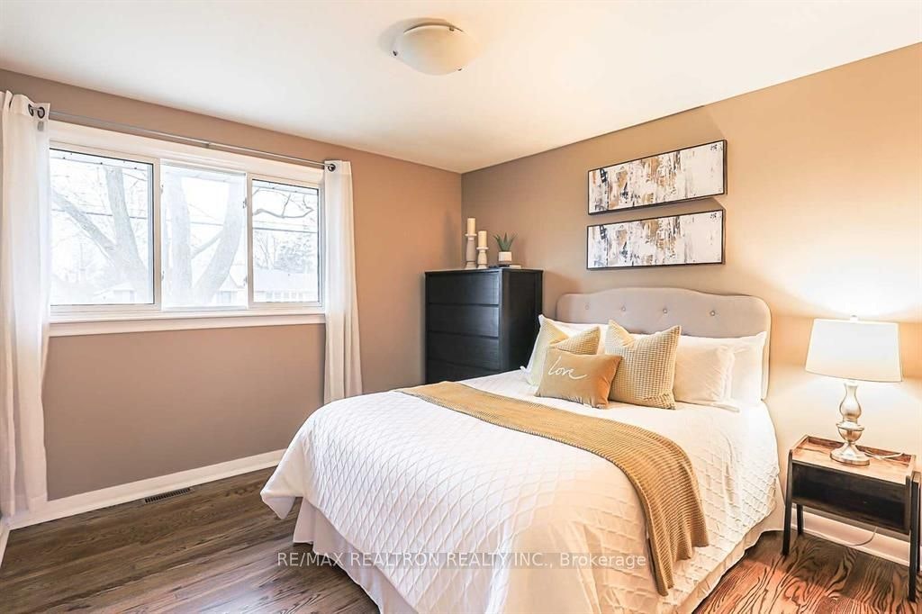 917 Henry Street, Whitby, ON, L1N 5E6 - 16