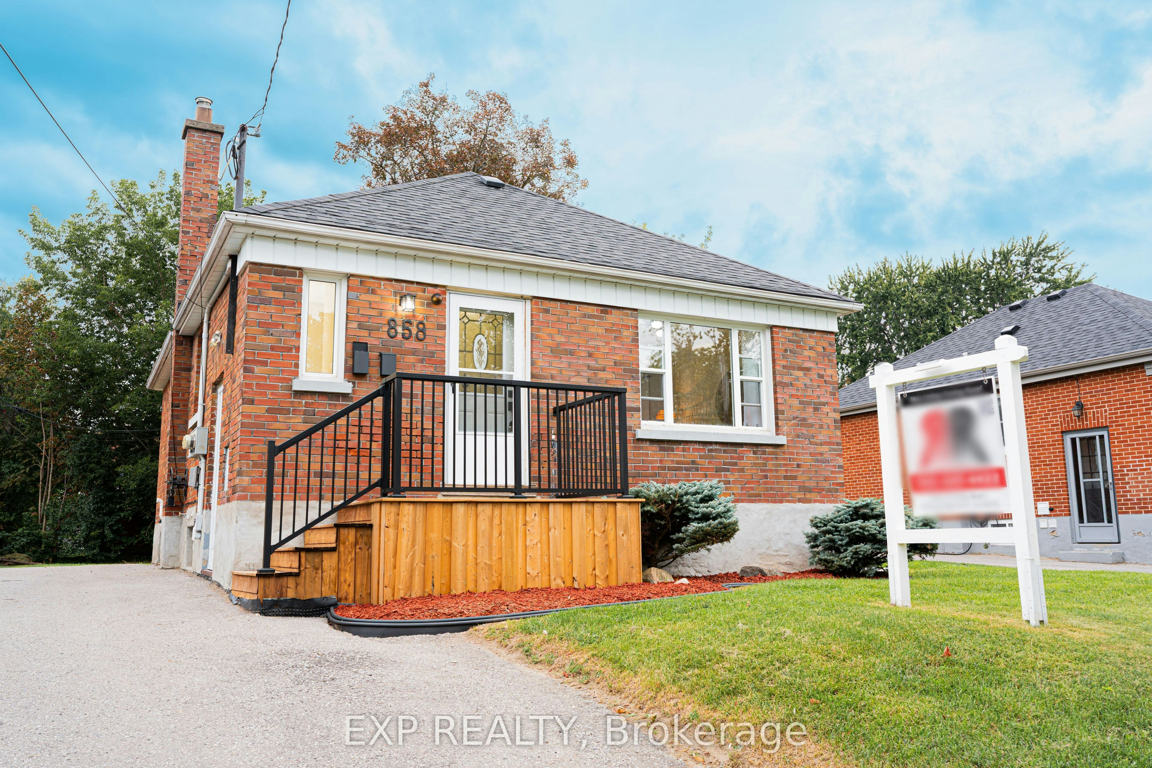 858 Grierson Street, Oshawa, ON, L1G 5J9