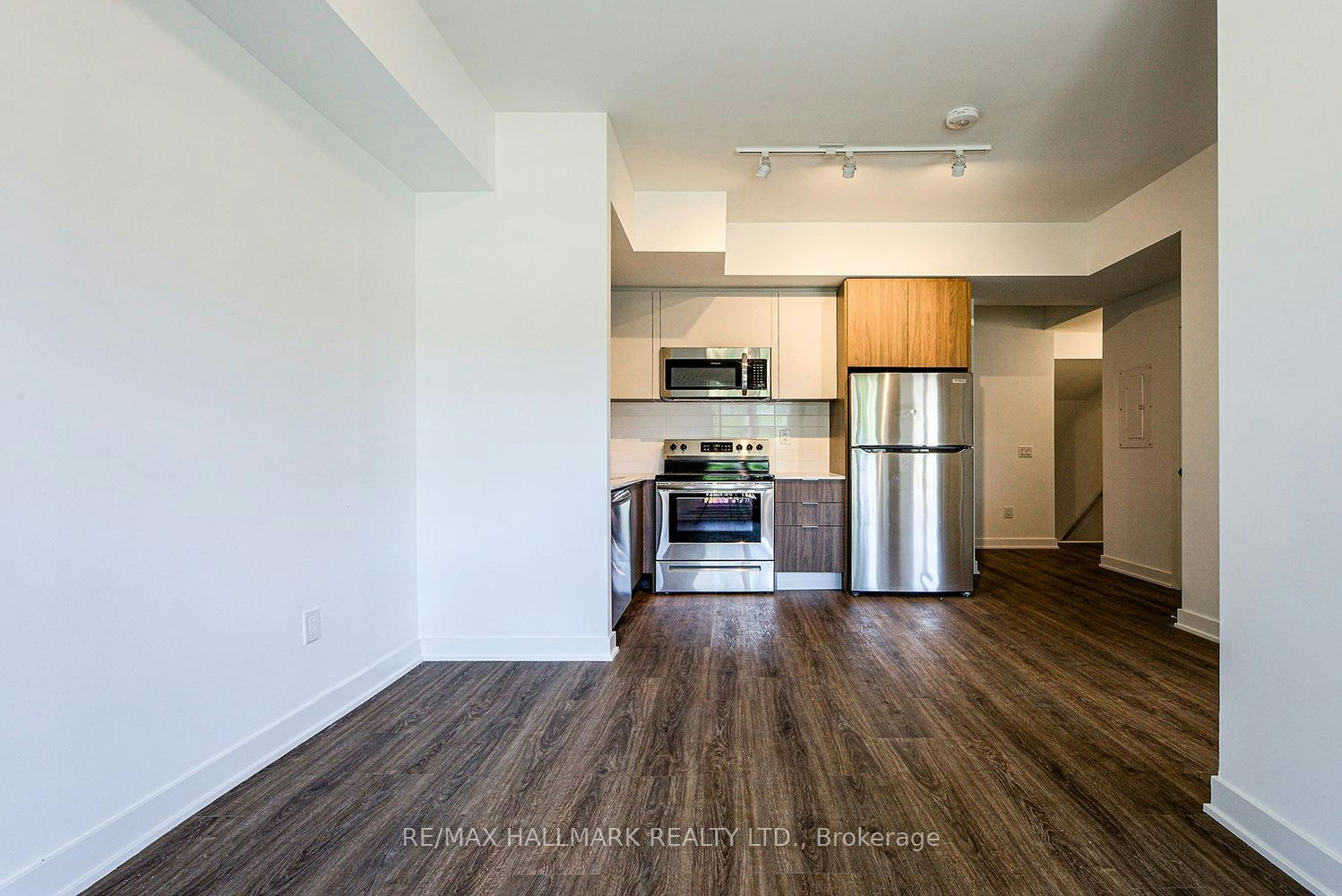 357-37 Danforth Road, Toronto, ON, M1L 0J6 - 3