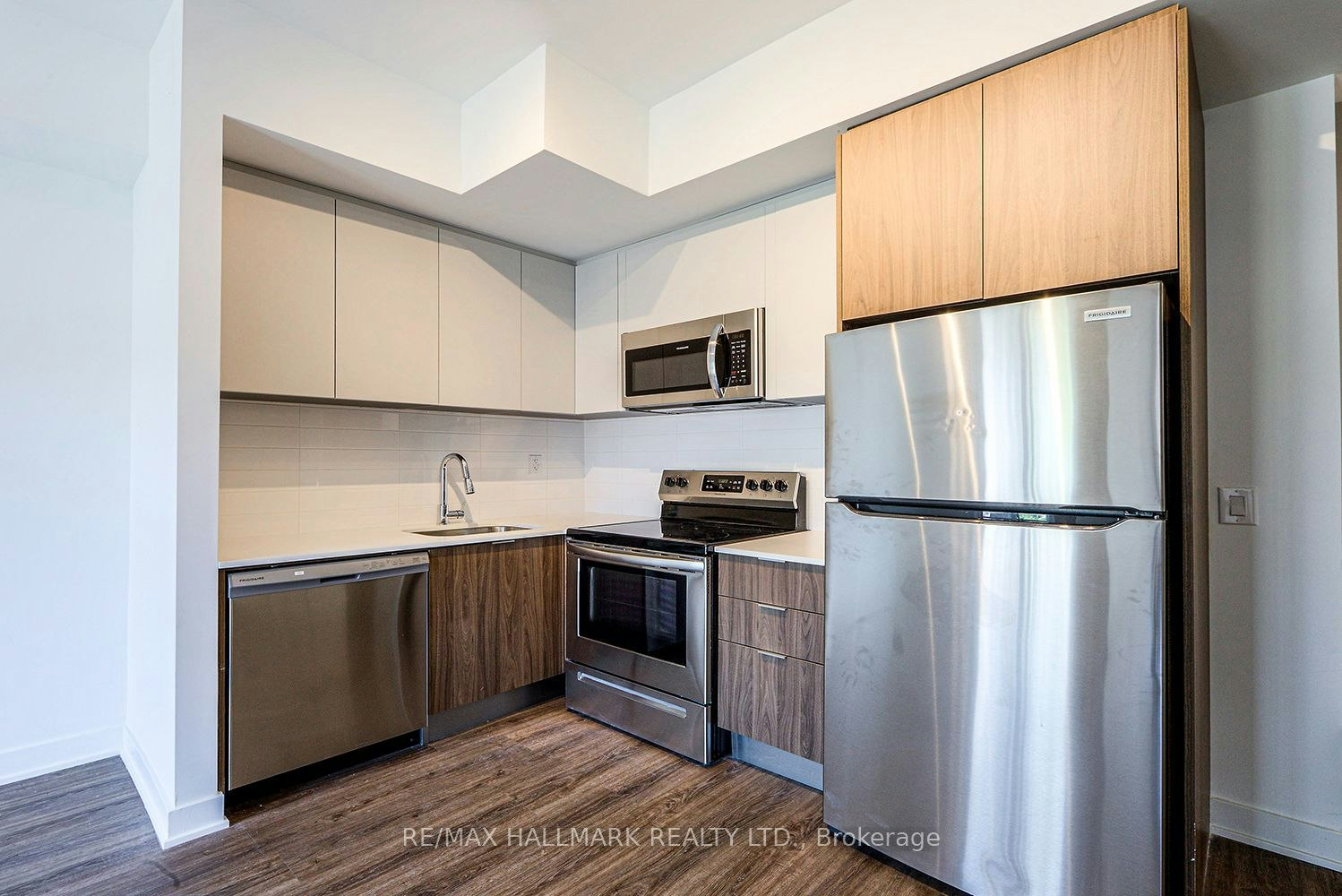 357-37 Danforth Road, Toronto, ON, M1L 0J6 - 2