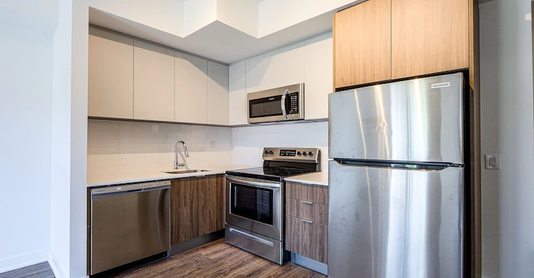 357-37 Danforth Road, Toronto, ON, M1L 0J6 - 2