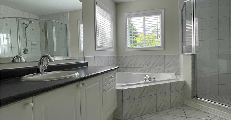 18 Hoppe Street, Ajax, ON, L1Z 1N5 - 19