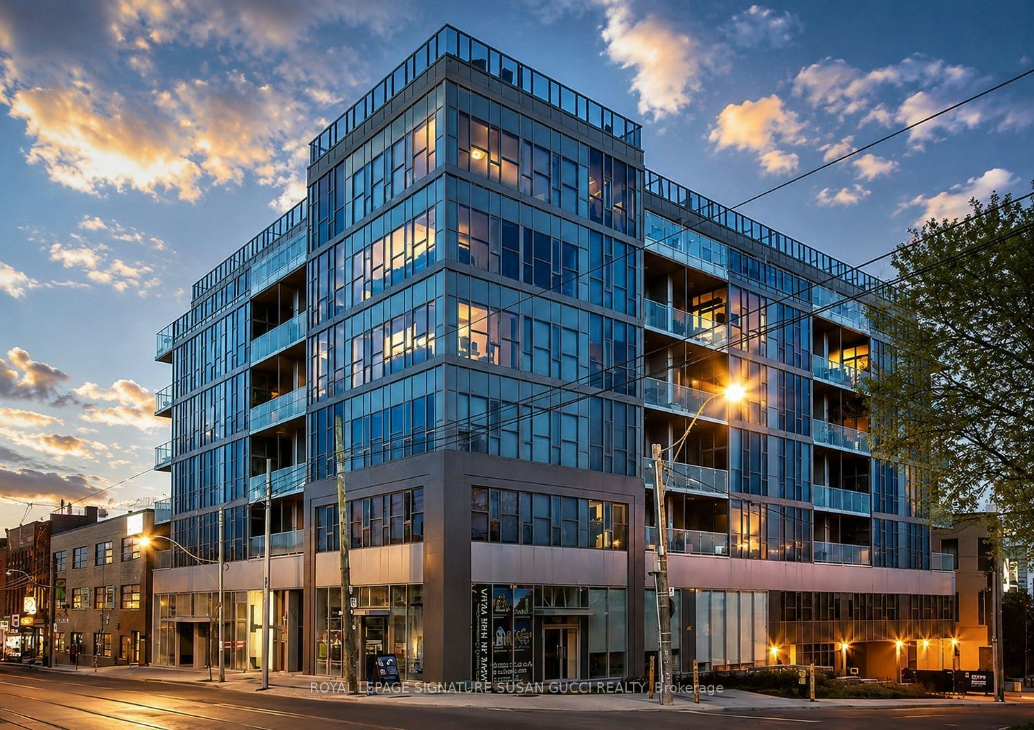 610-625 Queen Street E, Toronto, ON, M4M 1G7