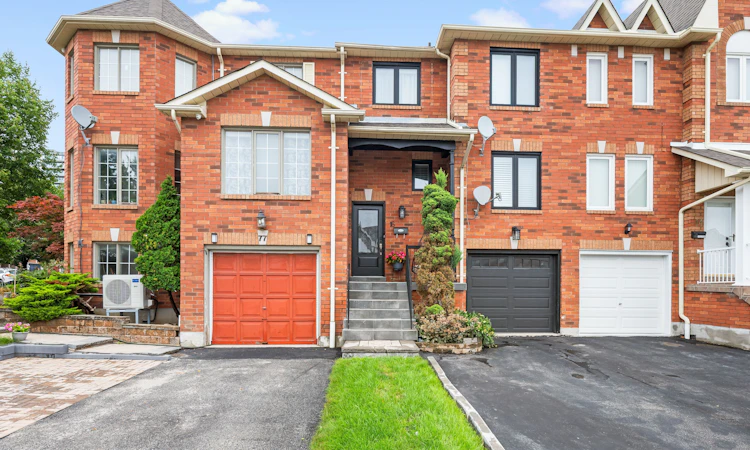 16 Smales Drive