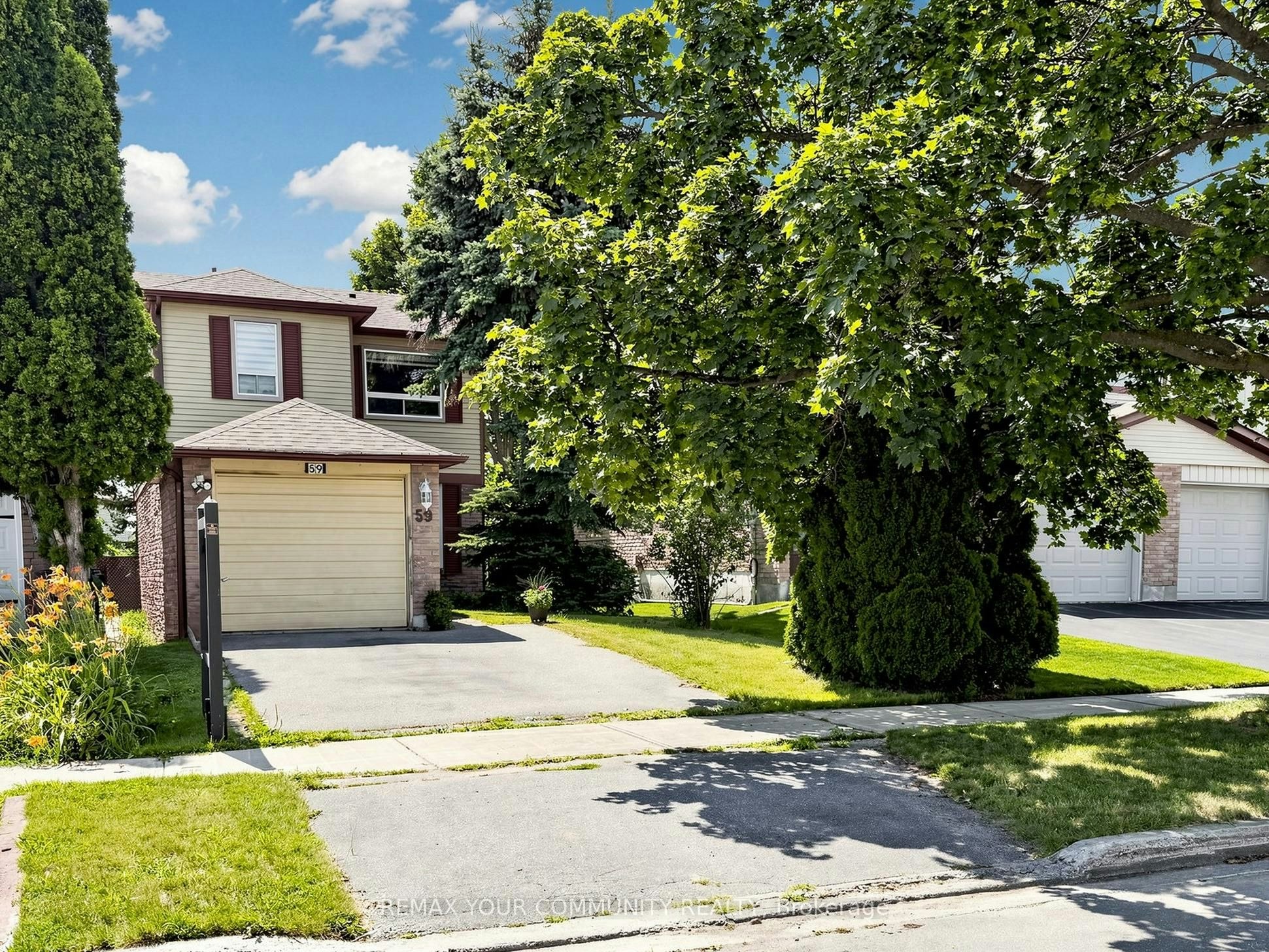 59 Valley Stream Drive, Toronto, ON, M1V 2A4