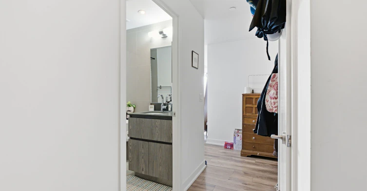 1607-15 Baseball Place, Toronto, ON, M4M 0E6 - 6