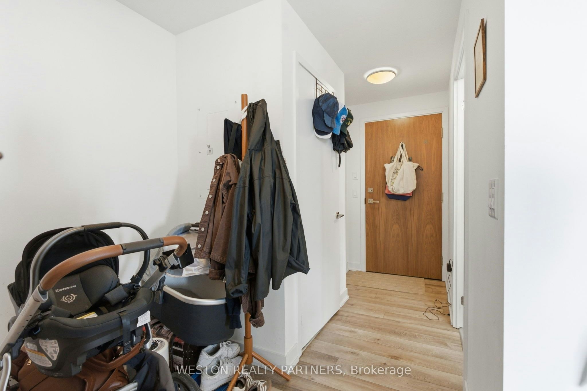 1607-15 Baseball Place, Toronto, ON, M4M 0E6 - 5