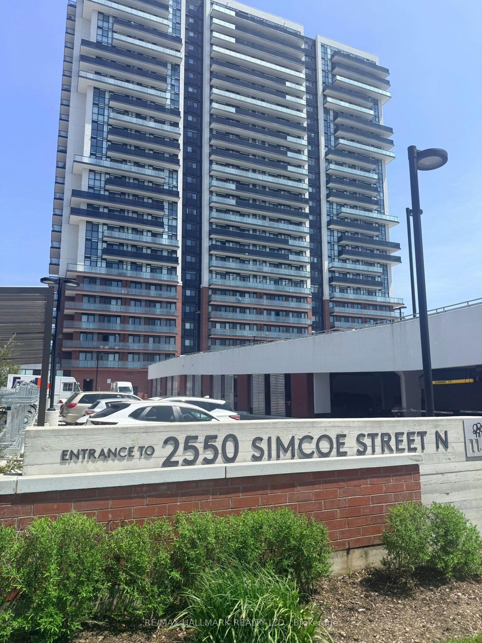 1501-2550 Simcoe Street N, Oshawa, ON, L1L 0R5