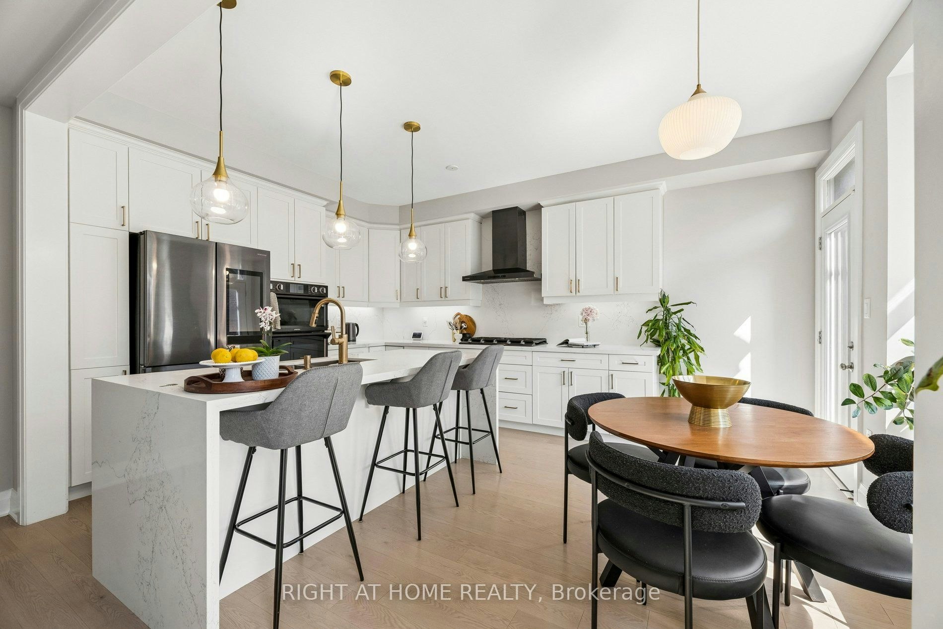 2989 Heartwood Lane, Pickering, ON, L1X 0P1