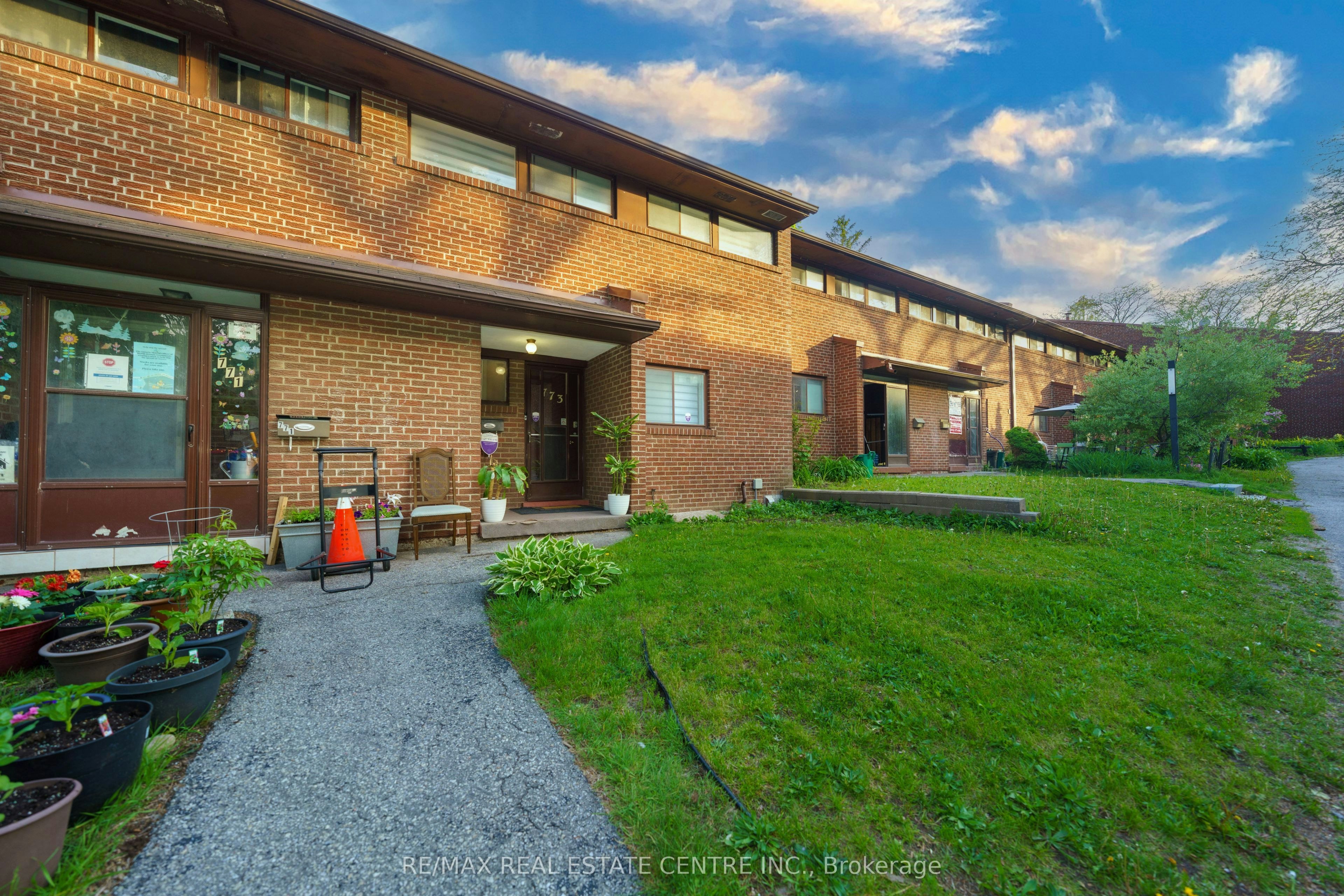 30-773 Military Trail, Toronto, ON, M1E 4P6