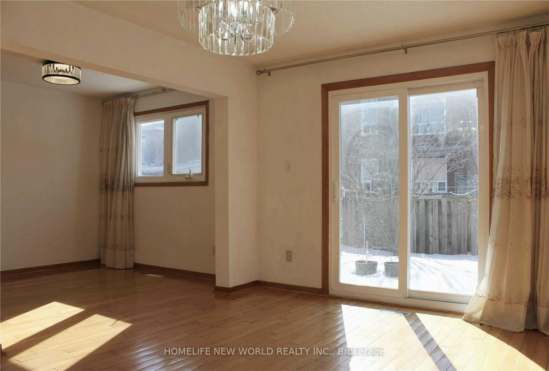 31 Rainthorpe Crescent, Toronto, ON, M1W 3S6 - 7