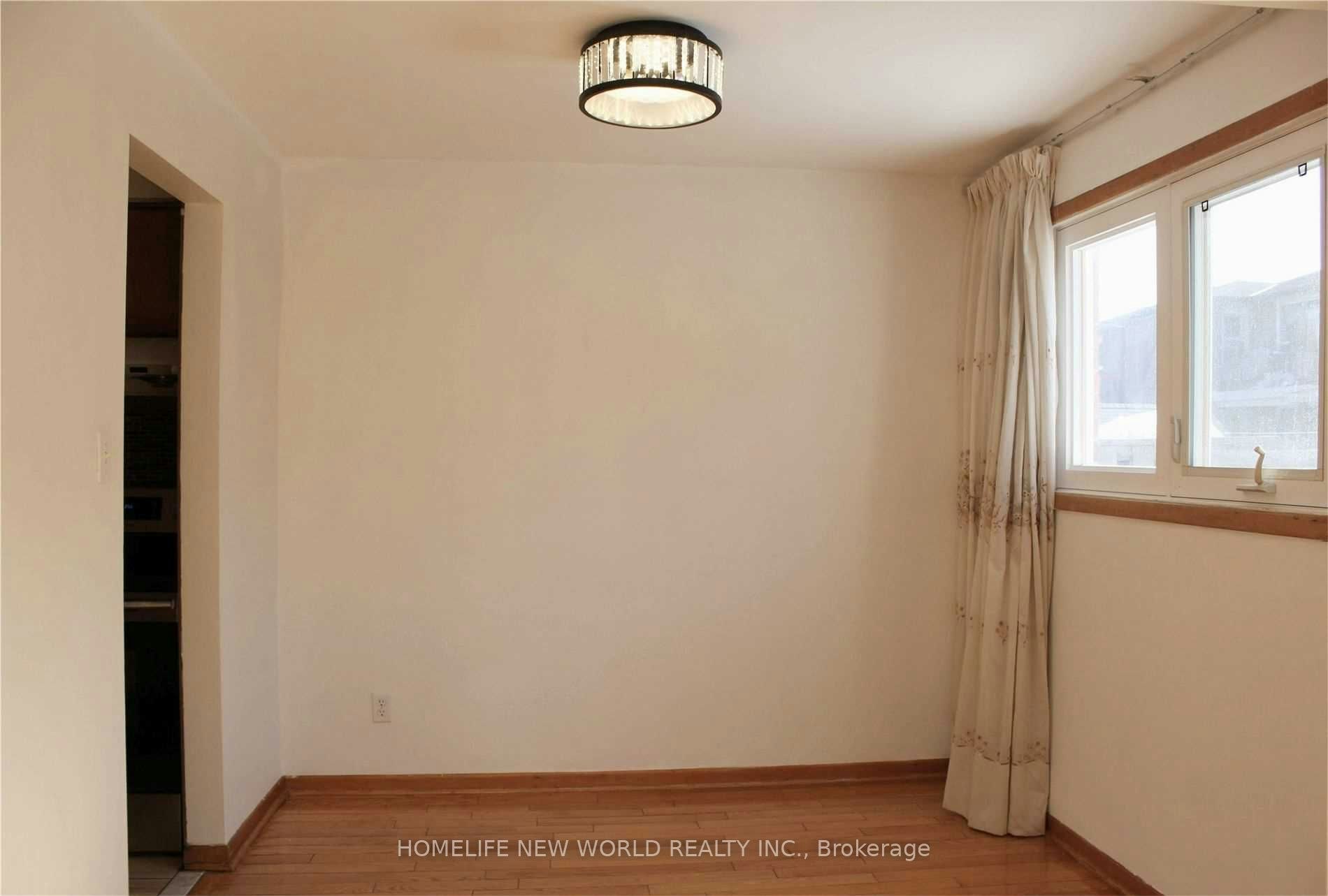 31 Rainthorpe Crescent, Toronto, ON, M1W 3S6 - 8