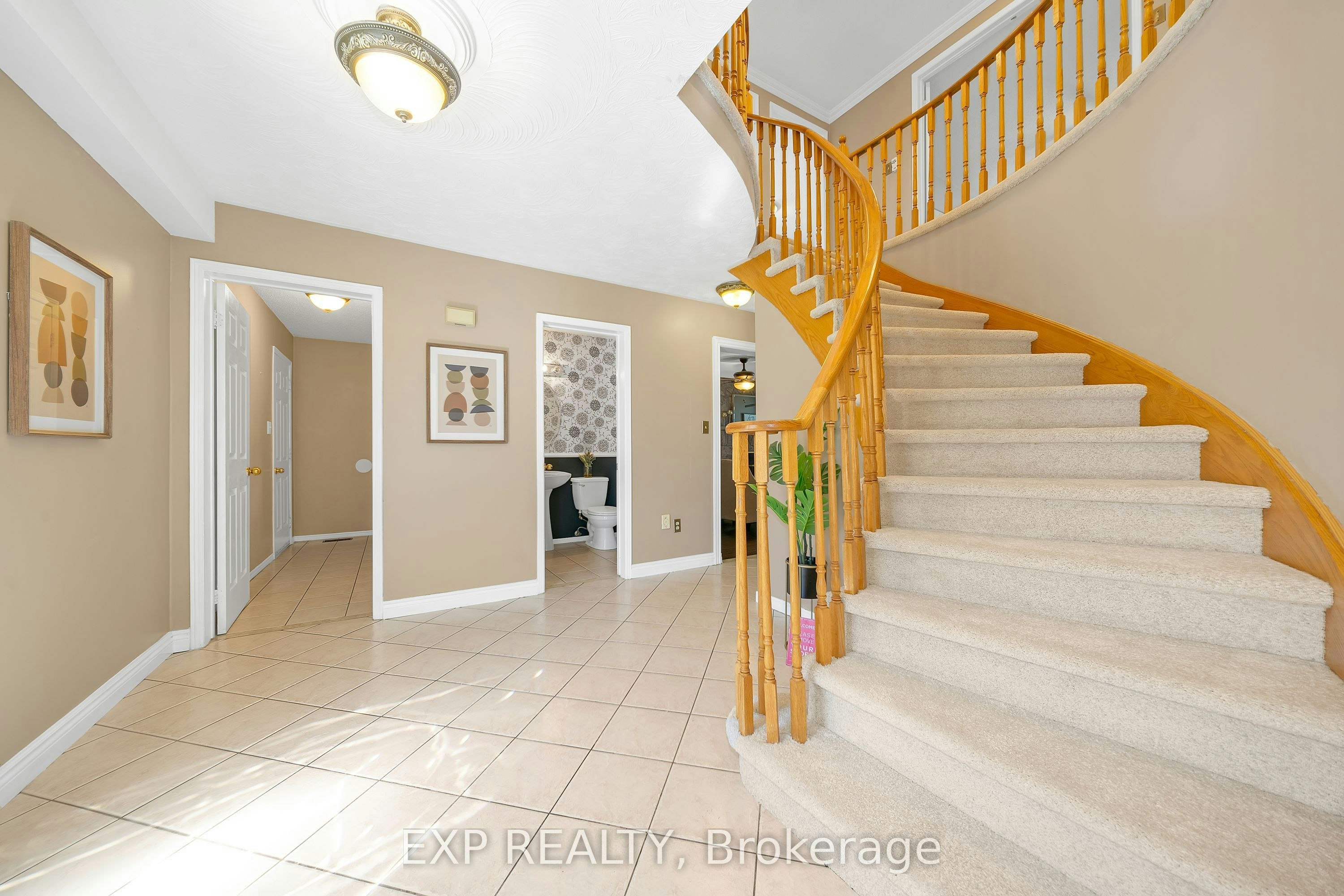 955 Snowbird Street, Oshawa, ON, L1J 8J8 - 4