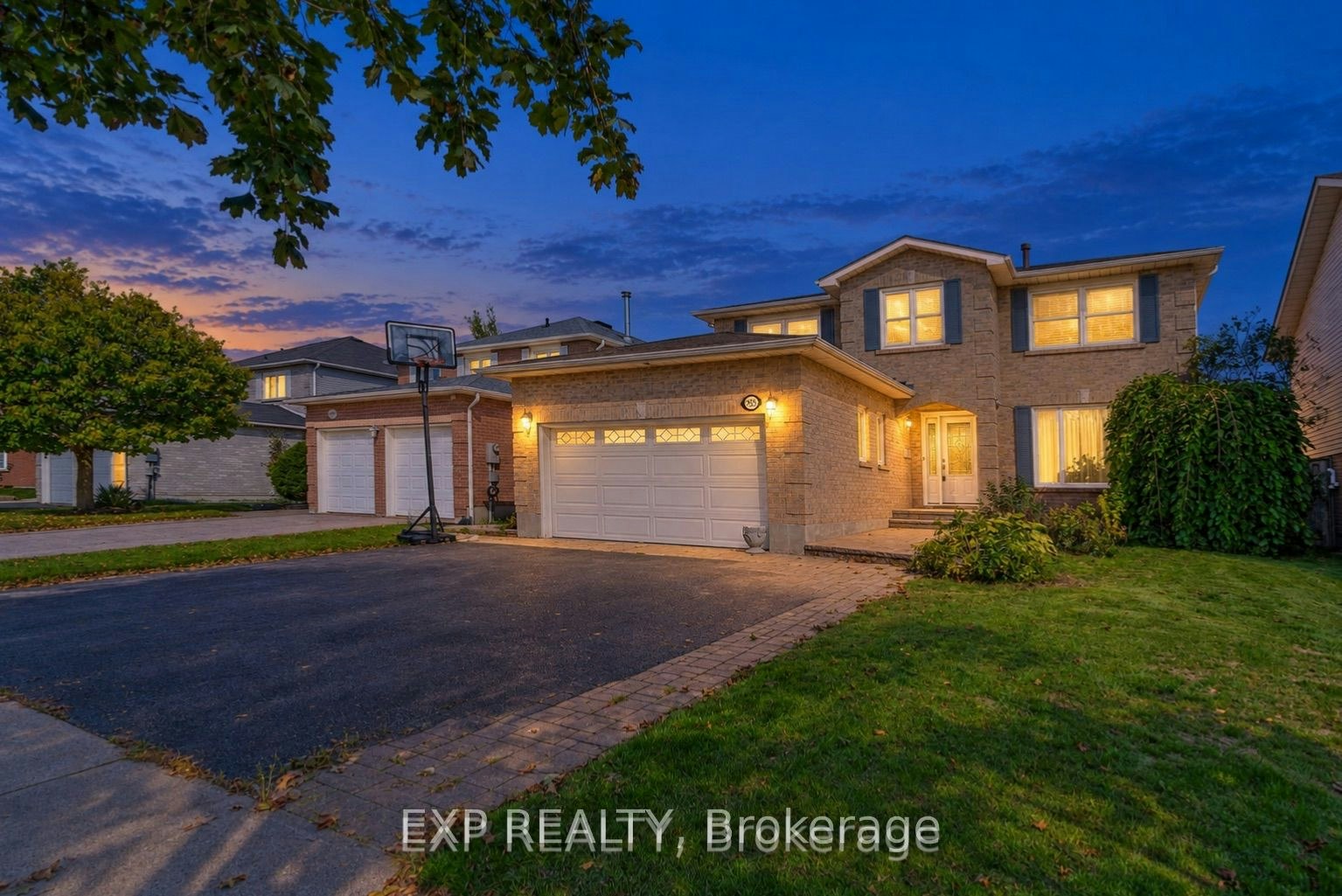 955 Snowbird Street, Oshawa, ON, L1J 8J8 - 2