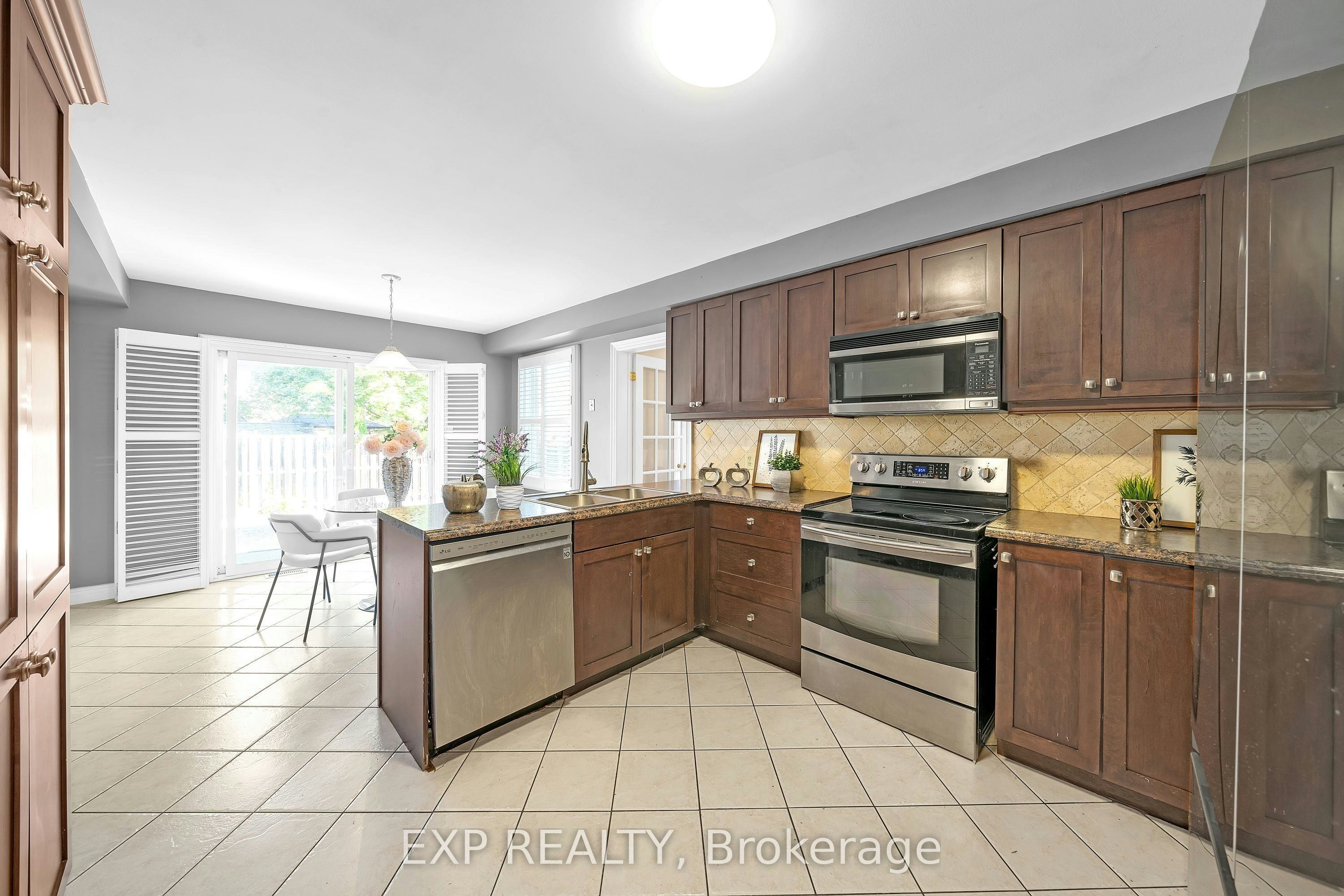 955 Snowbird Street, Oshawa, ON, L1J 8J8 - 18