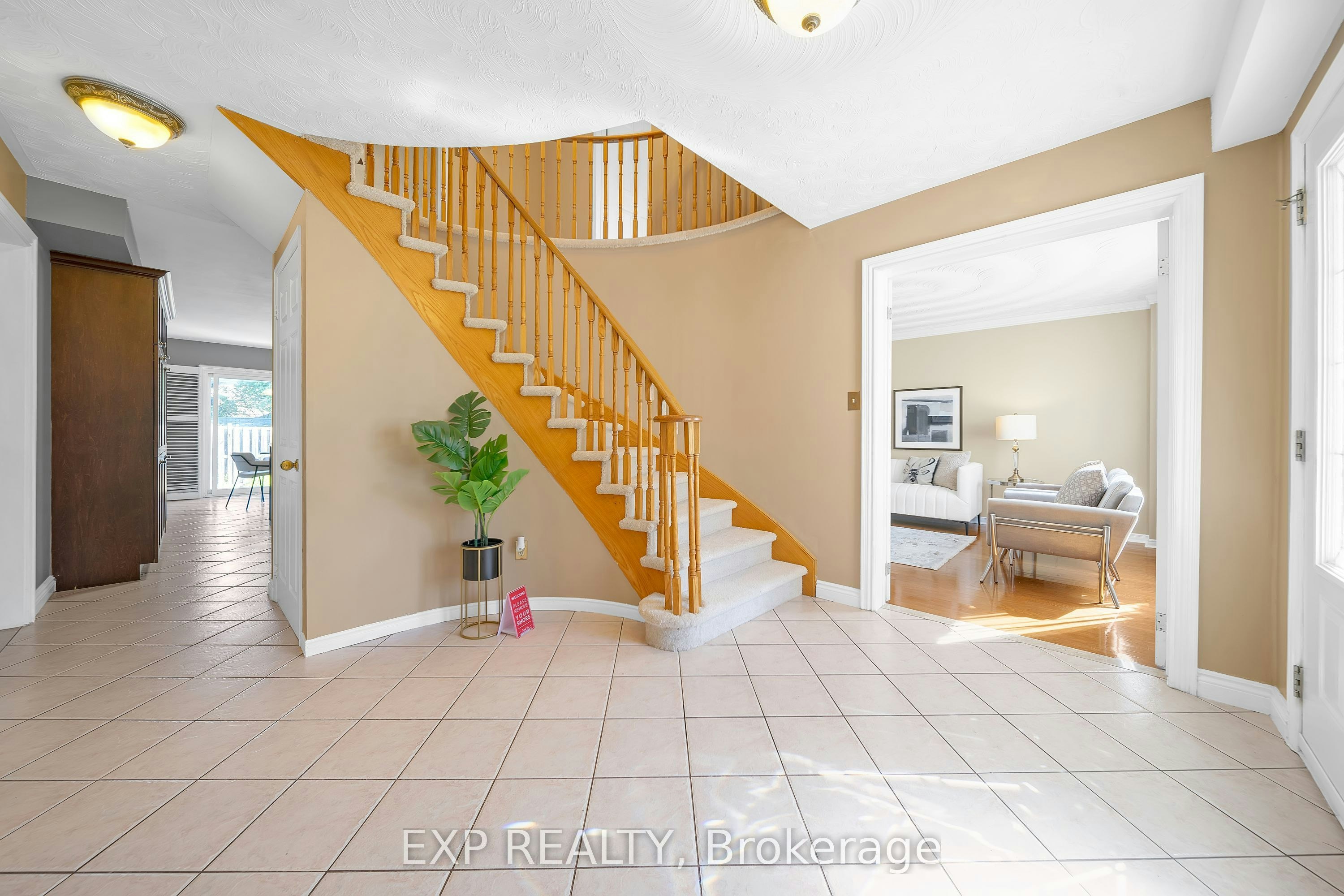 955 Snowbird Street, Oshawa, ON, L1J 8J8 - 5