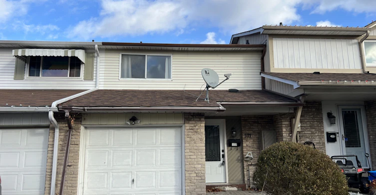 577 Dorchester Drive, Oshawa, ON, L1J 6L3