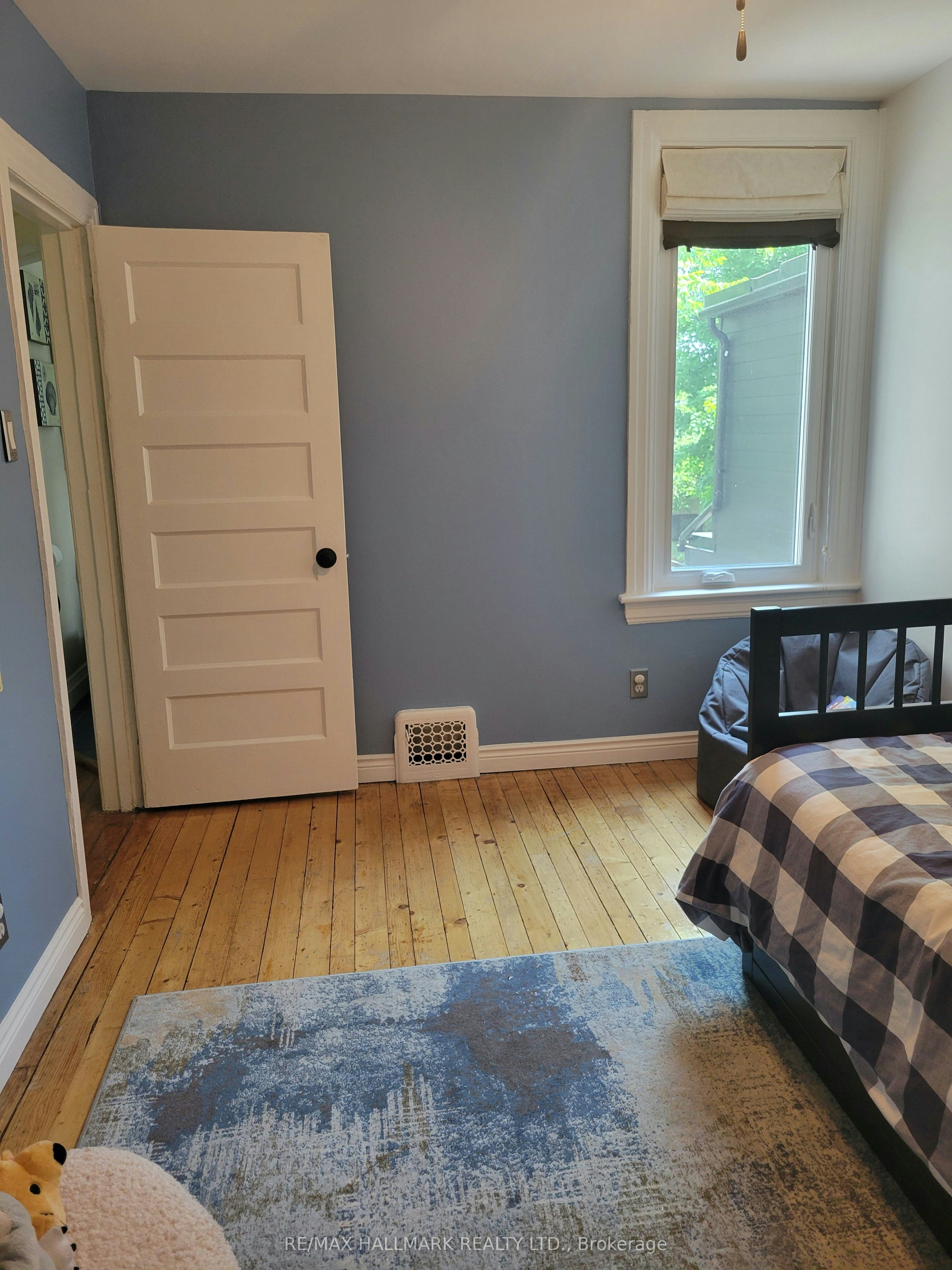 53 Cambridge Avenue, Toronto, ON, M4K 2L2 - 8