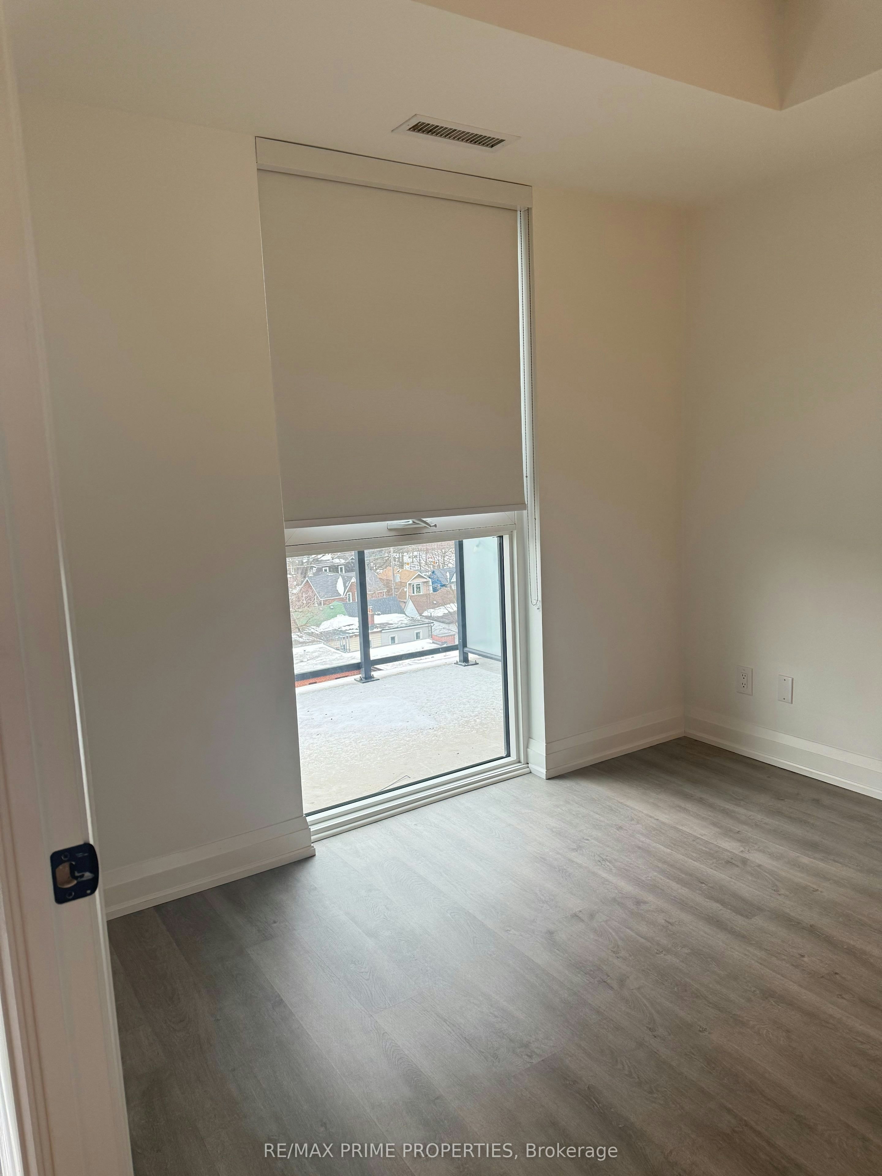 807-2369 Danforth Avenue, Toronto, ON, M4C 0B1 - 11